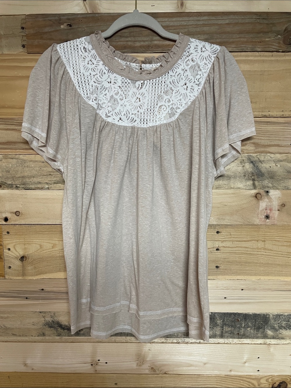 Hem & Thread size Large Short Sleeve Soft with High Neck Beige Lace Yoke Blouse